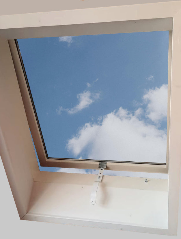 Skylight Vasistas: lucernario per tetto inclinato per locale NON abitato - Varie misure